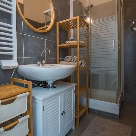Le Petit Cosy Apartment Angers Exterior photo